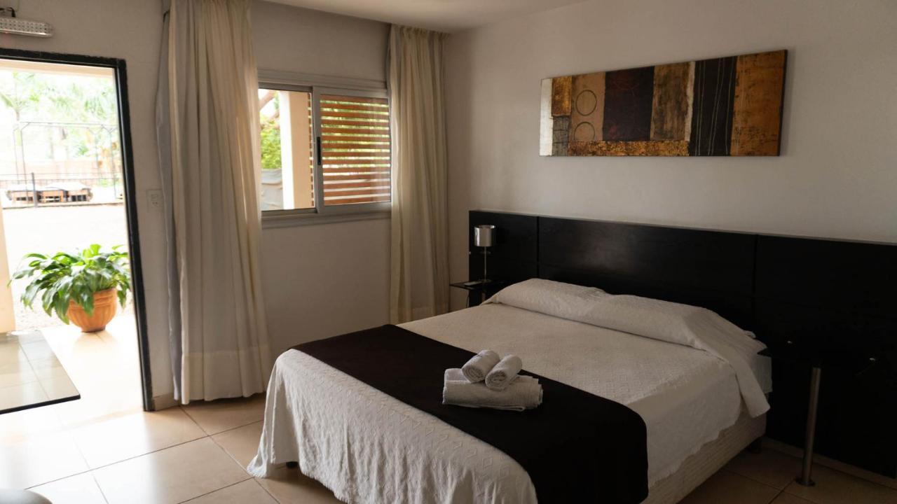 Hotel Oaky Posadas Exteriér fotografie